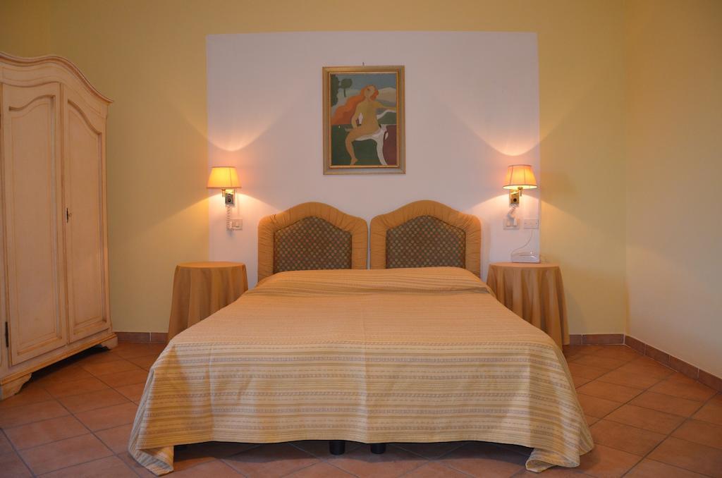 Il Fondaccio Hotel Lizzano In Belvedere Room photo