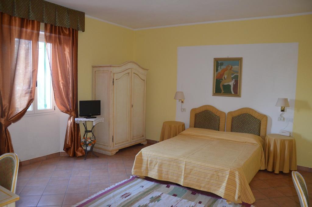 Il Fondaccio Hotel Lizzano In Belvedere Room photo