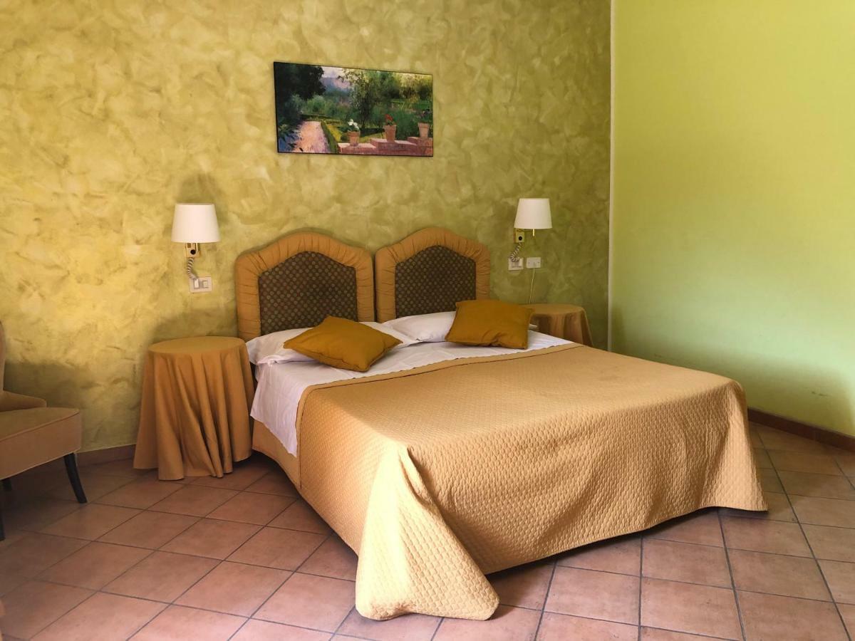 Il Fondaccio Hotel Lizzano In Belvedere Exterior photo